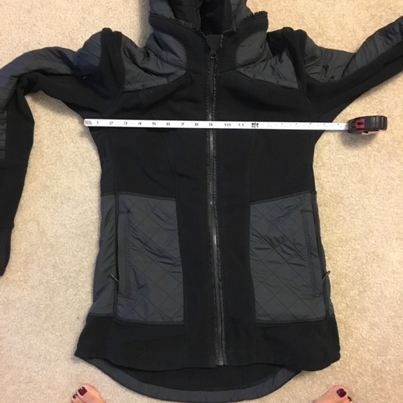 Lululemon Fleecy Keen Ruffle - Picture 6 of 8